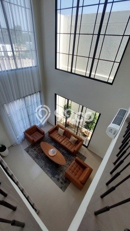 Siap Huni Rumah Mewah 4 Kamar di Tangerang Dekat ke Mana Pun Siap Huni Rumah Mewah 4 Kamar di Tangerang Dekat ke Mana Pun