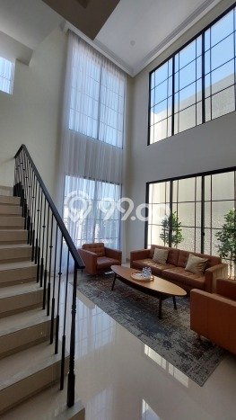 Siap Huni Rumah Mewah 4 Kamar di Tangerang Dekat ke Mana Pun Siap Huni Rumah Mewah 4 Kamar di Tangerang Dekat ke Mana Pun