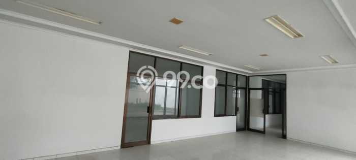 Unit Gudang Disewa Lokasi Genuk, Semarang Spesifikasi Luas Bangunan 3000m2 Unit Gudang Disewa Lokasi Genuk, Semarang Spesifikasi Luas Bangunan 3000m2