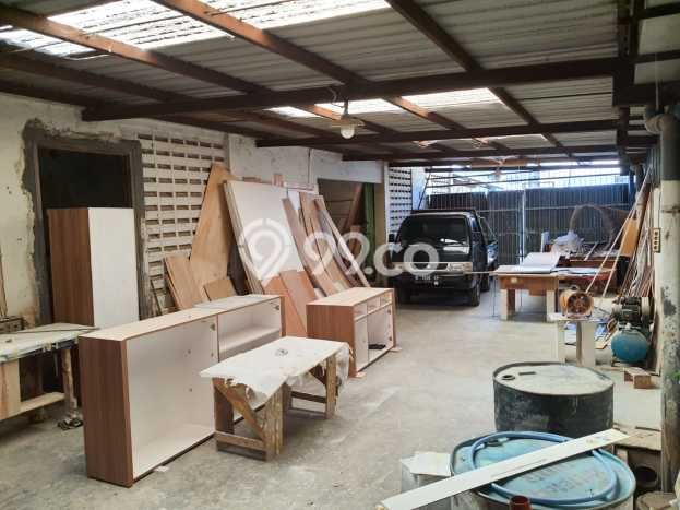 Unit Gudang Dijual di Genuk Semarang 700m2 Unit Gudang Dijual di Genuk Semarang 700m2