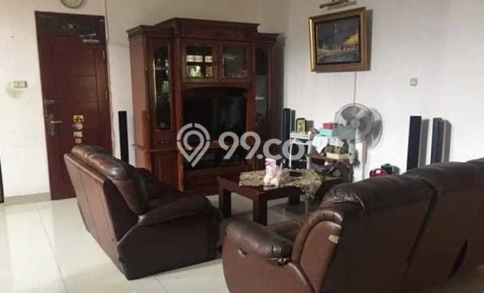 Rumah Elit Modern Tanpa Renovasi di Pondok Indah Jakarta Selatan Rumah Elit Modern Tanpa Renovasi di Pondok Indah Jakarta Selatan