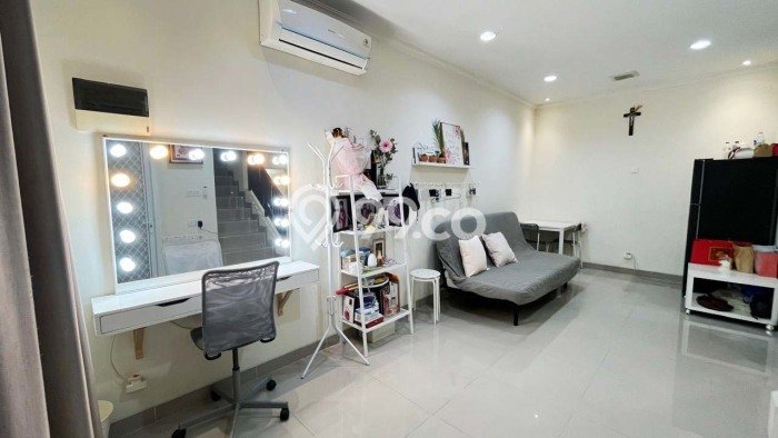 Dijual Rumah Eksklusif 2 KT di Gading Serpong, Tangerang Dijual Rumah Eksklusif 2 KT di Gading Serpong, Tangerang