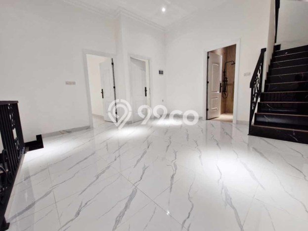 Rumah Luxury Modern Siap Huni di Joglo Jakarta Barat Rumah Luxury Modern Siap Huni di Joglo Jakarta Barat
