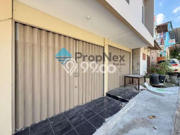 Ruko Dijual di Prime Area Batam Luas 160m2 Ruko Dijual di Prime Area Batam Luas 160m2