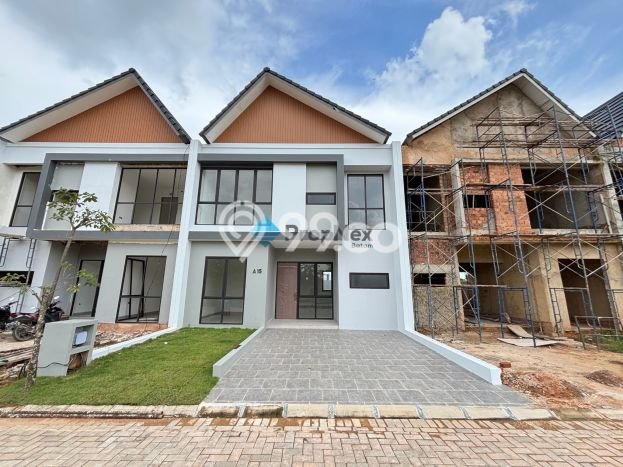 Dijual Hunian Rumah Terawat 4 KT di Batam Centre, Batam Dijual Hunian Rumah Terawat 4 KT di Batam Centre, Batam