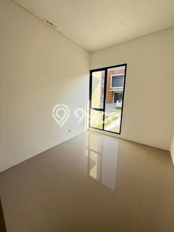 BEST OFFER! Rumah Nyaman area , Luas 135m2m² LB 120m2m² BEST OFFER! Rumah Nyaman area , Luas 135m2m² LB 120m2m²