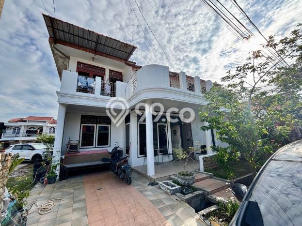 Rumah LT 114m2m² / LB 150m2m² Lokasi Premium di , Batam Rumah LT 114m2m² / LB 150m2m² Lokasi Premium di , Batam