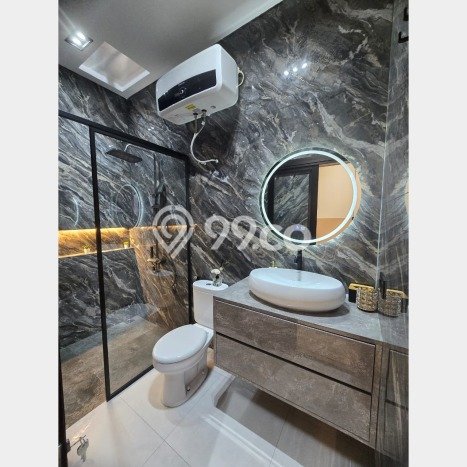 SPECIAL OFFER! Rumah Nyaman di , LT 162m2m² LB 150m2m² SPECIAL OFFER! Rumah Nyaman di , LT 162m2m² LB 150m2m²