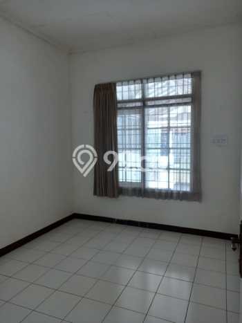Rumah Terawat kawasan Taman Kopo Indah, Bandung, Luas 90m² LB 90m² DIJUAL CEPAT! Rumah Terawat kawasan Taman Kopo Indah, Bandung, Luas 90m² LB 90m² DIJUAL CEPAT!