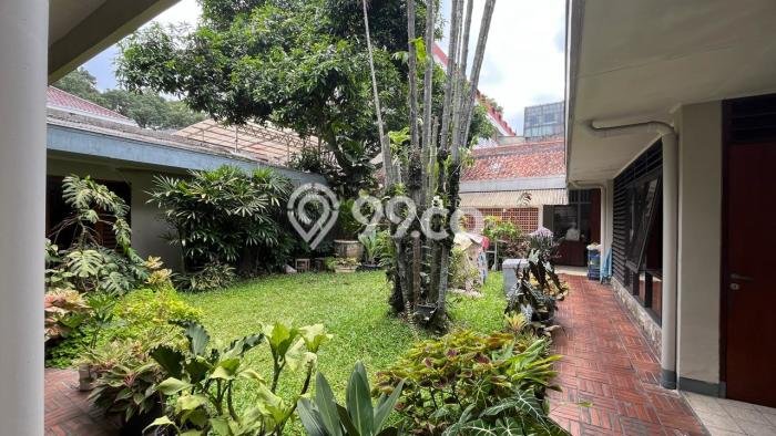Rumah Elit Modern Siap Huni di Sayap Dago Bandung Rumah Elit Modern Siap Huni di Sayap Dago Bandung