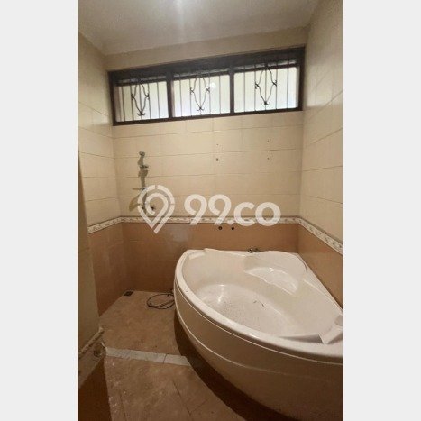 Hunian Modern Disewakan di Riau Bandung 9 KT & 5 KM Hunian Modern Disewakan di Riau Bandung 9 KT & 5 KM