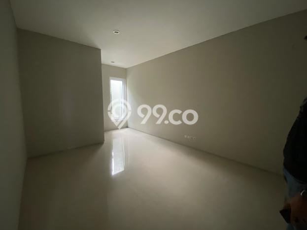 PENAWARAN TERBAIK! Rumah Strategis area Sayap Dago, Luas 105m2m² Bangunan 154m2m² PENAWARAN TERBAIK! Rumah Strategis area Sayap Dago, Luas 105m2m² Bangunan 154m2m²