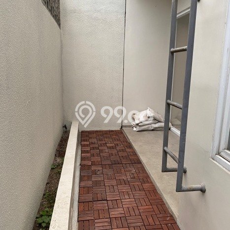 PENAWARAN TERBAIK! Rumah Strategis area Sayap Dago, Luas 105m2m² Bangunan 154m2m² PENAWARAN TERBAIK! Rumah Strategis area Sayap Dago, Luas 105m2m² Bangunan 154m2m²