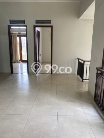 Jarang Ada! Rumah Sewa 4 Kamar Bagus Siap Huni Kota Baru Parahyangan Jarang Ada! Rumah Sewa 4 Kamar Bagus Siap Huni Kota Baru Parahyangan