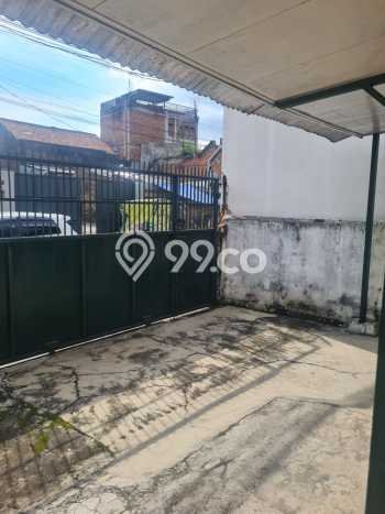 Dijual Hunian Rumah Nyaman 5 Kamar di Gatot Subroto, Bandung Dijual Hunian Rumah Nyaman 5 Kamar di Gatot Subroto, Bandung