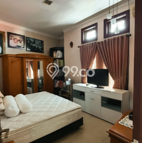 Rumah Berkualitas 5 Kamar Tidur dan 5 Kamar Mandi di Lokasi Strategis Riau, Bandung Rumah Berkualitas 5 Kamar Tidur dan 5 Kamar Mandi di Lokasi Strategis Riau, Bandung