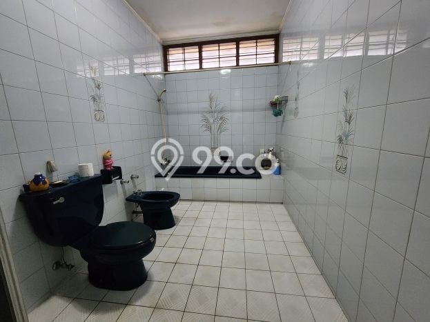 Siap Huni Rumah Mewah 3 Kamar di Bandung Kota Dekat ke Mana Pun Siap Huni Rumah Mewah 3 Kamar di Bandung Kota Dekat ke Mana Pun