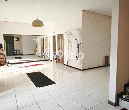 Rumah Elit LB 250m2 Siap Huni Desain Elegan di Kota Baru Parahyangan, Bandung Rumah Elit LB 250m2 Siap Huni Desain Elegan di Kota Baru Parahyangan, Bandung