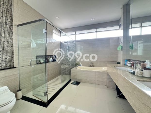 Rumah Elit Modern Siap Huni di Kota Baru Parahyangan Bandung Rumah Elit Modern Siap Huni di Kota Baru Parahyangan Bandung