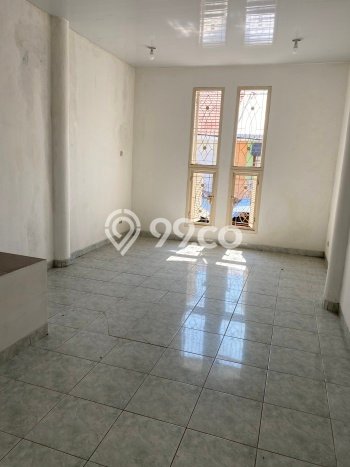 Rumah Modern 2 KT di Taman Palem Jakarta Barat Unfurnished Rumah Modern 2 KT di Taman Palem Jakarta Barat Unfurnished
