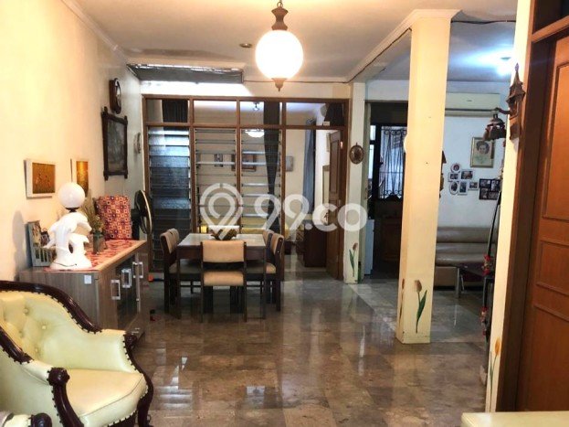 Rumah Mewah Siap Huni LT 117m2 di Kebon Jeruk, Jakarta Barat Rumah Mewah Siap Huni LT 117m2 di Kebon Jeruk, Jakarta Barat