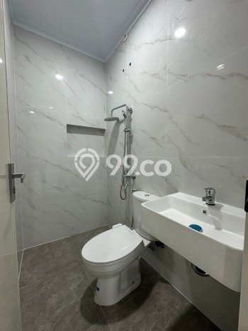 Jual Rumah Luas Elegan Dengan View Eksklusif di Tanjung Duren, Jakarta Barat Jual Rumah Luas Elegan Dengan View Eksklusif di Tanjung Duren, Jakarta Barat