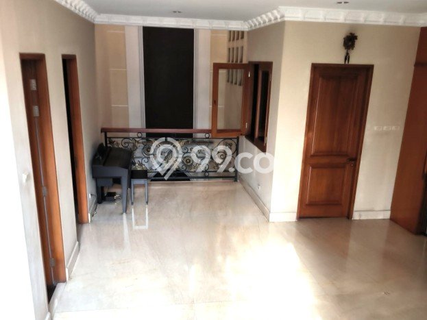 Rumah Mewah LB 463m2 Siap Pakai Desain Elegan di Kalideres, Jakarta Barat Rumah Mewah LB 463m2 Siap Pakai Desain Elegan di Kalideres, Jakarta Barat