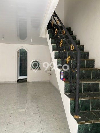 Rumah Modern 2 KT di Taman Palem Jakarta Barat Unfurnished Rumah Modern 2 KT di Taman Palem Jakarta Barat Unfurnished