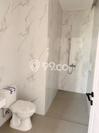 Rumah Elit LB 140m2 Siap Pakai Desain Elegan di Kalideres, Jakarta Barat Rumah Elit LB 140m2 Siap Pakai Desain Elegan di Kalideres, Jakarta Barat