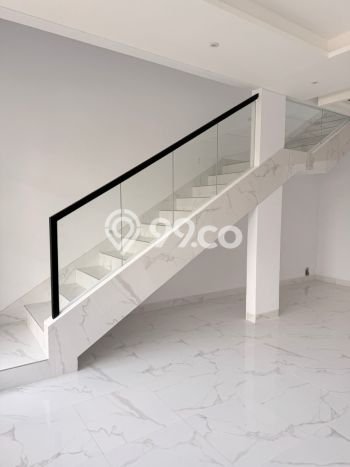 Rumah Elit LB 140m2 Siap Pakai Desain Elegan di Kalideres, Jakarta Barat Rumah Elit LB 140m2 Siap Pakai Desain Elegan di Kalideres, Jakarta Barat