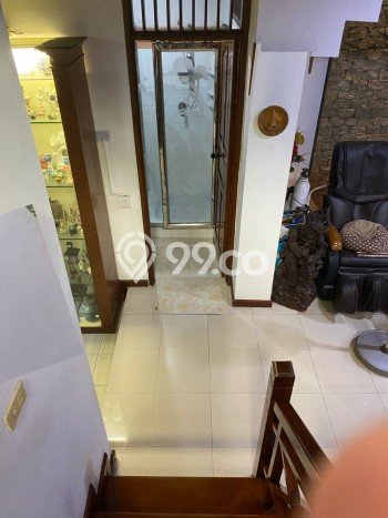 Dijual Rumah Luas Megah Dengan View Eksklusif di Kedoya, Jakarta Barat Dijual Rumah Luas Megah Dengan View Eksklusif di Kedoya, Jakarta Barat