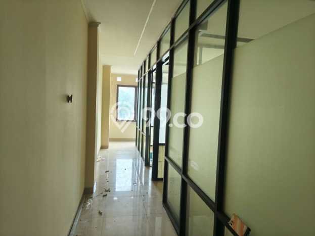 LOKASI STRATEGIS! Ruko Kawasan , Luas 270m2m², Pusat Bisnis LOKASI STRATEGIS! Ruko Kawasan , Luas 270m2m², Pusat Bisnis