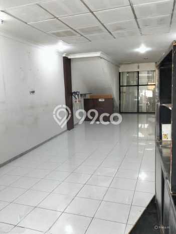 FOR RENT! Ruko di Angke Cocok untuk Bisnis 279m2 FOR RENT! Ruko di Angke Cocok untuk Bisnis 279m2