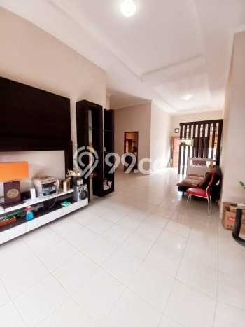 HARGA SPESIAL! Rumah di Gatot Subroto, Denpasar, Luas 320m² LB 250m² HARGA NEGO! HARGA SPESIAL! Rumah di Gatot Subroto, Denpasar, Luas 320m² LB 250m² HARGA NEGO!