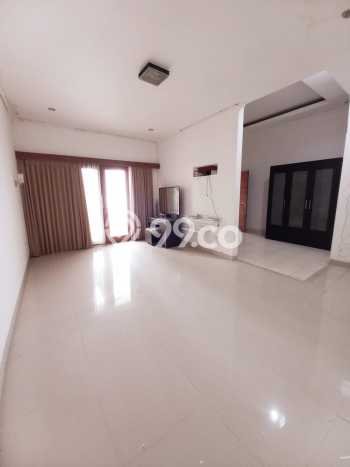 HARGA SPESIAL! Rumah di Gatot Subroto, Denpasar, Luas 320m² LB 250m² HARGA NEGO! HARGA SPESIAL! Rumah di Gatot Subroto, Denpasar, Luas 320m² LB 250m² HARGA NEGO!