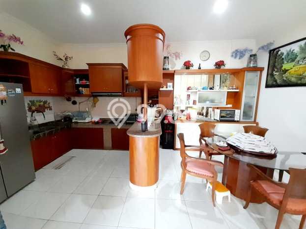 Hunian Elit LB 450m2 Siap Pakai Desain Elegan di Gatot Subroto, Denpasar Hunian Elit LB 450m2 Siap Pakai Desain Elegan di Gatot Subroto, Denpasar
