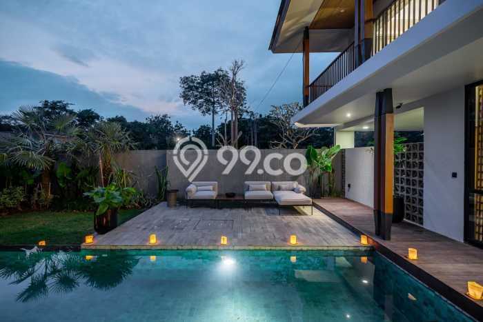 Jual Rumah Mewah Megah Dengan View Cantik di Jimbaran, Badung Jual Rumah Mewah Megah Dengan View Cantik di Jimbaran, Badung