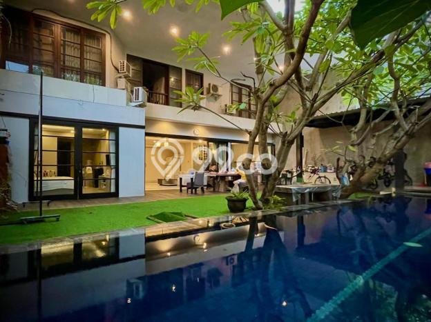 For Sale! Luxury House LT 380m2 Desain Elegan di Renon For Sale! Luxury House LT 380m2 Desain Elegan di Renon