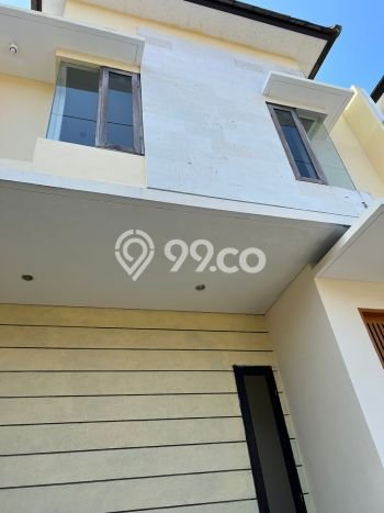 Rumah Mewah LB 125m2 Siap Pakai Desain Elegan di Renon, Denpasar Rumah Mewah LB 125m2 Siap Pakai Desain Elegan di Renon, Denpasar
