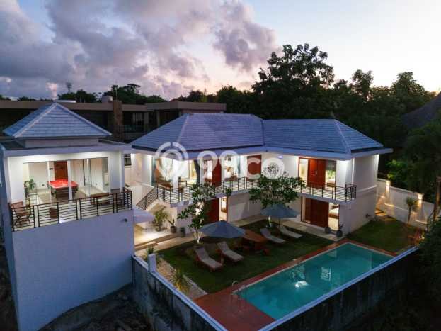 Ready to Use! Luxury House LT 660m2 Desain Elegan di Uluwatu Ready to Use! Luxury House LT 660m2 Desain Elegan di Uluwatu