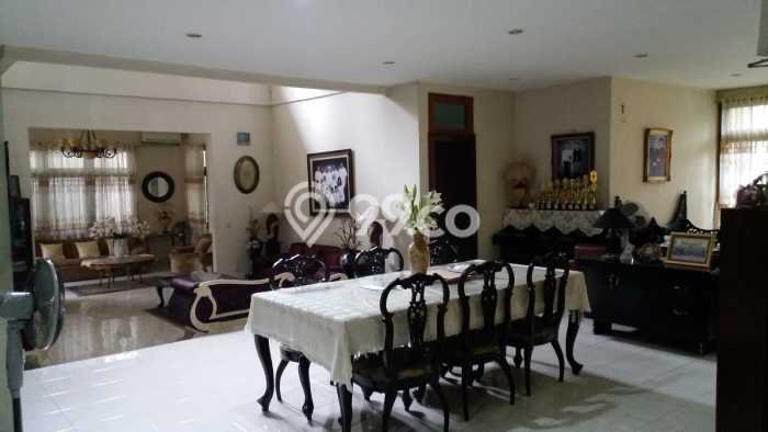 For Sale! Premium House LT 581m2 Desain Elegan di Pondok Indah For Sale! Premium House LT 581m2 Desain Elegan di Pondok Indah
