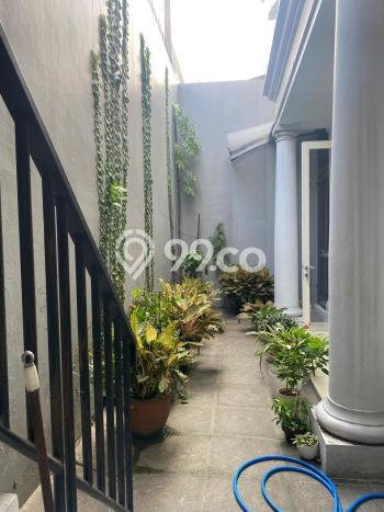 Dijual Rumah Mewah Exclusive di Serpong Utara, Tangerang Selatan Dijual Rumah Mewah Exclusive di Serpong Utara, Tangerang Selatan