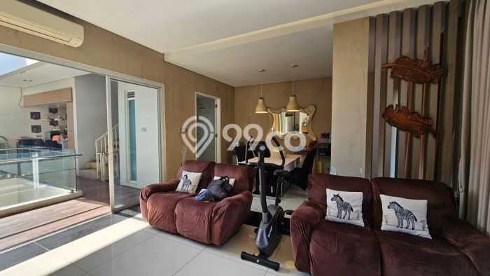 Dijual Rumah Luas Elegan Dengan View Eksklusif di Bintaro, Tangerang Selatan Dijual Rumah Luas Elegan Dengan View Eksklusif di Bintaro, Tangerang Selatan