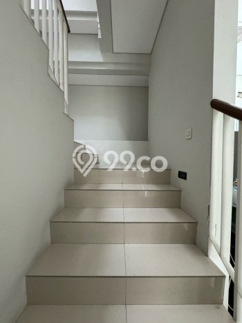 Jual Rumah Luas Elegan Dengan View Cantik di Bintaro, Tangerang Selatan Jual Rumah Luas Elegan Dengan View Cantik di Bintaro, Tangerang Selatan