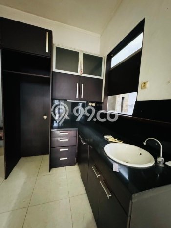 Jual Rumah Luas Megah Dengan View Eksklusif di Bintaro, Tangerang Selatan Jual Rumah Luas Megah Dengan View Eksklusif di Bintaro, Tangerang Selatan