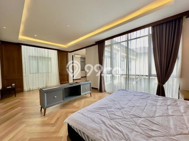 Siap Huni Rumah Mewah 5 Kamar di BSD Dekat ke Mana Pun Siap Huni Rumah Mewah 5 Kamar di BSD Dekat ke Mana Pun