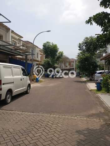 Dijual Rumah Luas Elegan Dengan View Cantik di Gading Serpong, Tangerang Dijual Rumah Luas Elegan Dengan View Cantik di Gading Serpong, Tangerang