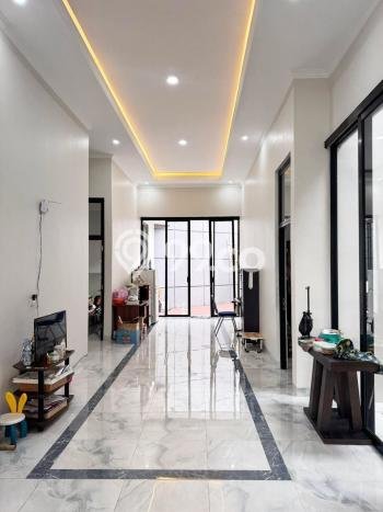 Hunian Elit LB 150m2 Siap Pakai Desain Elegan di Serpong Villa Melati Mas, Tangerang Selatan Hunian Elit LB 150m2 Siap Pakai Desain Elegan di Serpong Villa Melati Mas, Tangerang Selatan