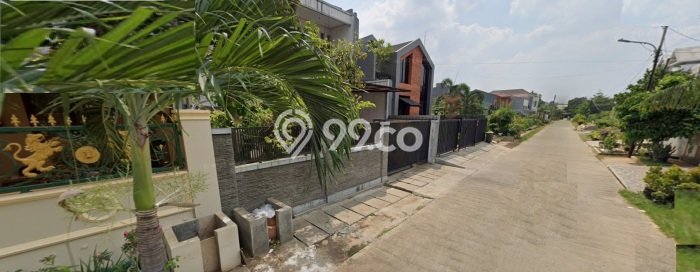 Ready to Use! Premium House LT 250m2 Desain Elegan di Meruya Ready to Use! Premium House LT 250m2 Desain Elegan di Meruya