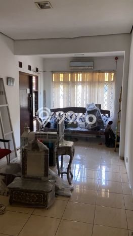 Rumah Eksklusif Siap Huni LT 232m2 di Kebayoran Baru, Jakarta Selatan Rumah Eksklusif Siap Huni LT 232m2 di Kebayoran Baru, Jakarta Selatan